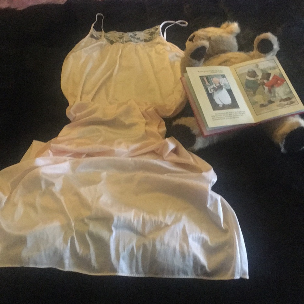 Vintage Nightgown with Union Label Size Medium